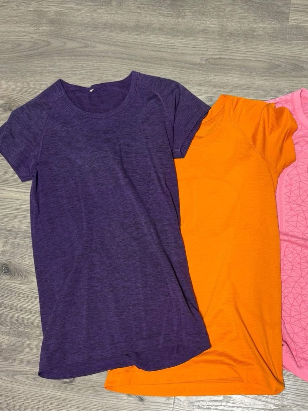 lululemon athletica Women’s Swifty — Purple & orange for both